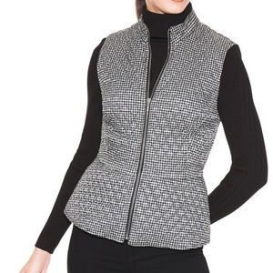 White House Black Market Vest size xxs D9‎